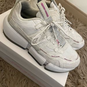 New Balance Vision Racer